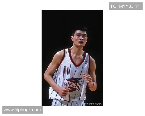 姚明职业生涯辉煌战绩回顾及其对中国篮球的深远影响