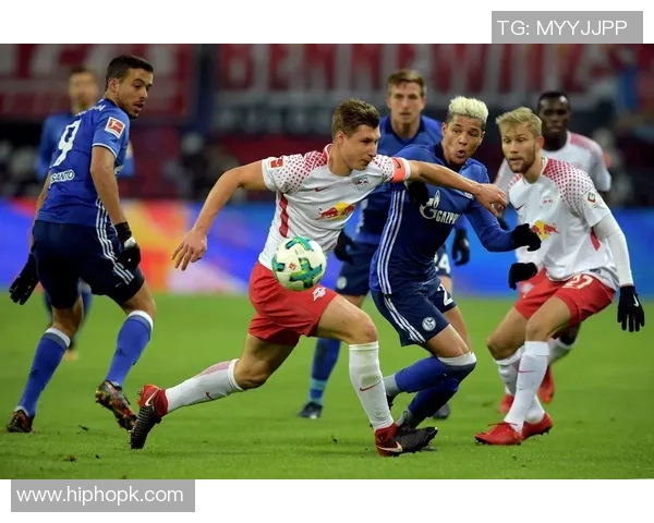 沙尔克客负添德甲榜尾悲情,难掩落寞寒冬漫长